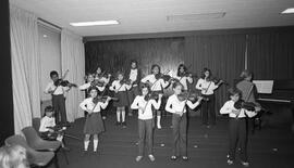 Apresentação do Método Suzuki de Violinos