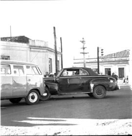 Acidente com Kombi da frota da Universidade