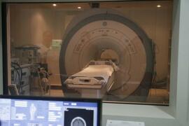 Assinatura de contrato entre o HUSM e a Secretaria de Saúde para aumento de repasses e ampliação ...