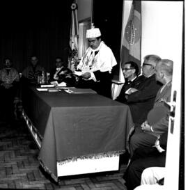 Honrarias na Assembléia Universitária – título Honoris Causa e Grande Cruz de Outro da Áustria