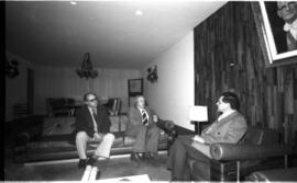 Visita de Edmundo Cardoso ao Reitor Derblay Galvão