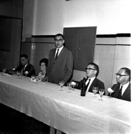 Banquete no RU após aula inaugural da Faculdade de Medicina