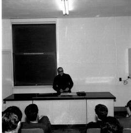 Conferência do Padre Beltrão