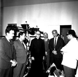 Comissão de inquérito no gabinete do Reitor Mariano da Rocha Filho.